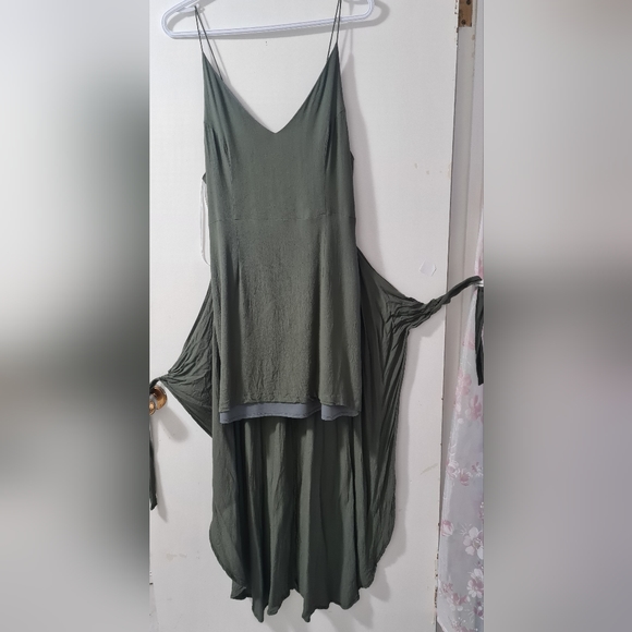 Beautiful dress olive green - Picture 3 of 11